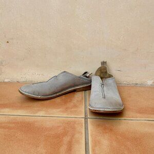 Moma Grey Leather Slip-ons